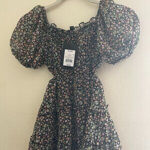 Art Class Girls Floral Ruffle Puff Sleeve Polyester Dress XS 4/5 T NWT.